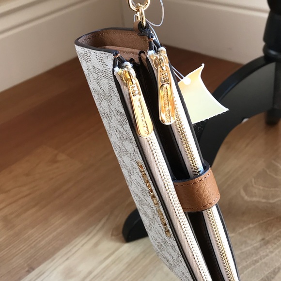 Michael Kors double zip phone wallet wristlet - Picture 8 of 8